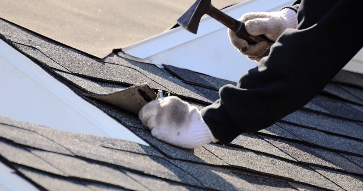 Roofer in Cairns