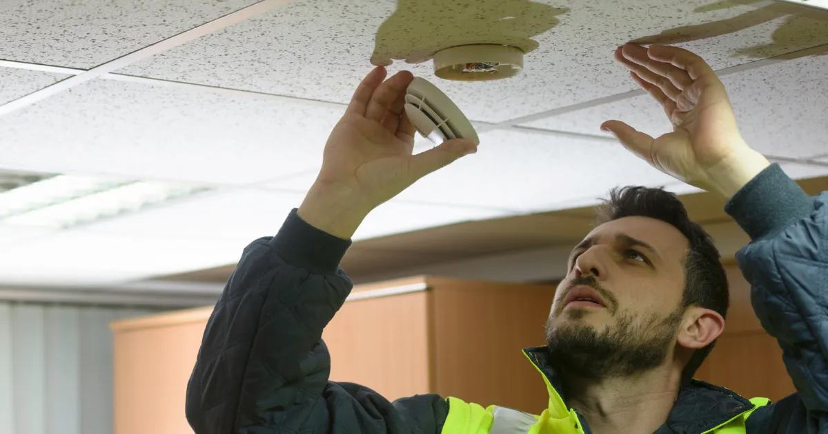 Smoke Alarm installer